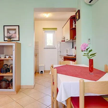 Apartment Pepca *