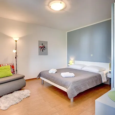 Apartment Pepca *