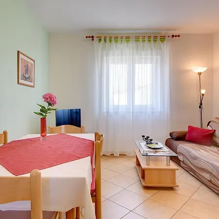Apartment Pepca *